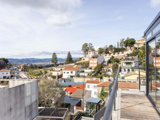 Chalet en venta en Esplugues de Llobregat, Ciutat Diagonal. ESPECTACULAR VIVIENDA EN VENTA, EN UNA DE LAS ZONAS MÁS DEMANDADAS Y PRESTIGIOSAS DE ESPLUGUES. Chalets Esplugues de.