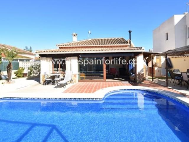 Chalet en venta en Formentera del Segura, Alicante