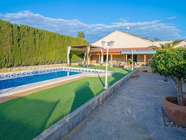 Chalet en venta en Formentera del Segura, Alicante