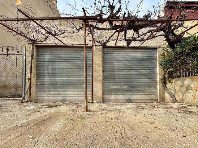 Chalet en venta en Formentera del Segura. Bellisimo chalet en planta baja y en esquina con gigantesca parcela 2 plaza de garaje cerradas. Chalets Formentera del.