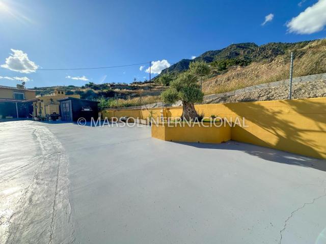 Chalet en venta en Fortuna. IMPRESIONANTE CHALET DE LUJO CON PISCINA CLIMATIZADA. Chalets.