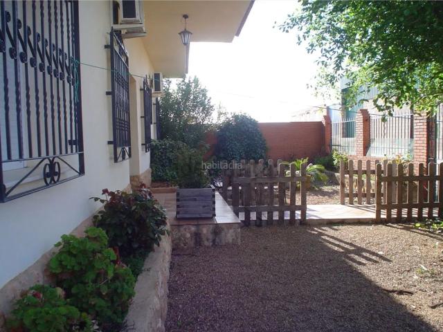 Chalet en venta en Fernancaballero. Casa Chalet independiente en venta en Calle Cecilia Bohl de Faber, Fernan Caballero. Chalets.