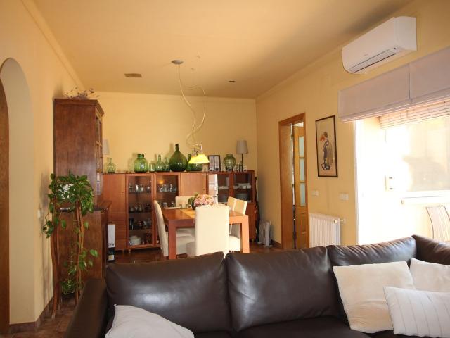 Chalet en venta en Figueres, Creu de la Mà. Casa Chalet. Chalets.
