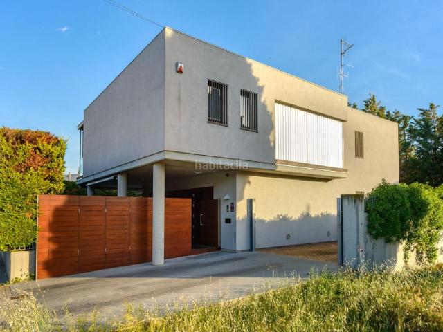 Chalet en venta en Figueres, Parc Bosc Castell. Exclusividad, privacidad y diseño en Figueres. Chalets.