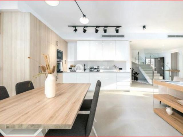 Chalet en venta en Finestrat, Balcón de Finestrat Terra Marina. en Finestrat. Chalets.