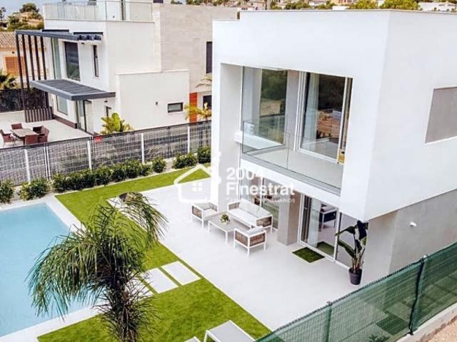 Chalet en venta en Finestrat, Calle París, 03509