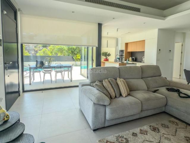 Chalet en venta en Finestrat, Finestrat Pueblo. Chalet en venta en Sierra Cortina, 3 dormitorios. Chalets.