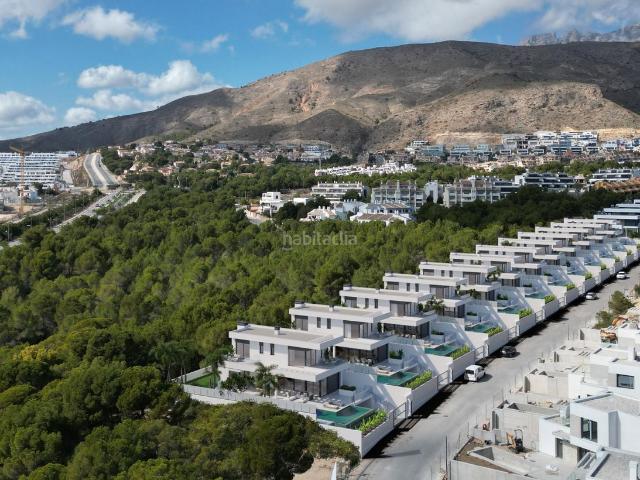 Chalet en venta en Finestrat, Golf Bahía. Conjunto 12 villas de obra nueva en Golf Bahía. Chalets.