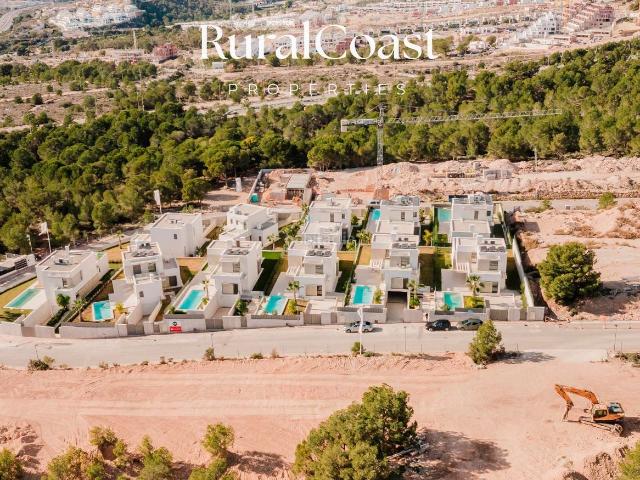Chalet en venta en Finestrat, Golf Bahía. Espectacular Villa de lujo en Sierra Cortina con impresionantes vistas a la Bahía de Benidorm. Chalets.