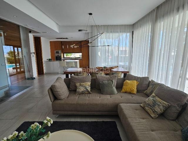 Chalet en venta en Finestrat, Golf Bahía. EXCLUSIVA VILLA DE LUJO EN SIERRA CORTINA, FINESTRAT. Chalets.