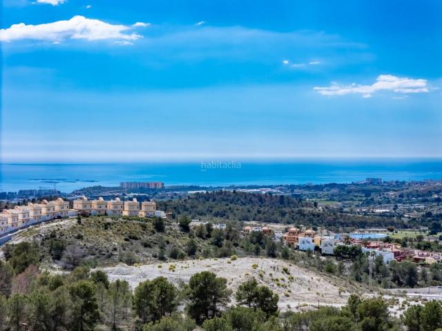 Chalet en venta en Finestrat, Golf Bahía. Villa de lujo a estrenar con vistas panorámicas. Chalets.