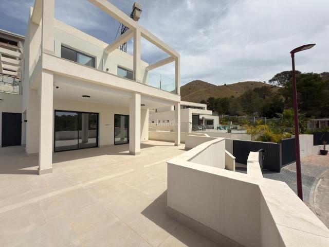 Chalet en venta en Finestrat, Golf Bahía. Villa de Lujo Sea Hills en Finestrat. Chalets.