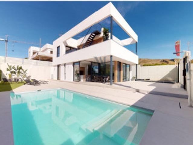 Chalet en venta en Finestrat