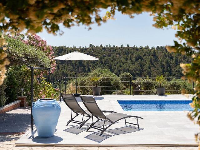Chalet en venta en Flix, de 276 m² 5 habitaciones por 745.000