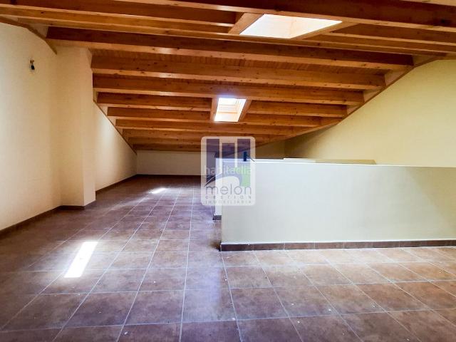 Chalet en venta en Frandovínez. Chalets.