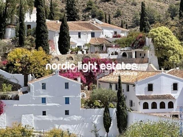 Chalet en venta en Frigiliana, Málaga Costa del Sol