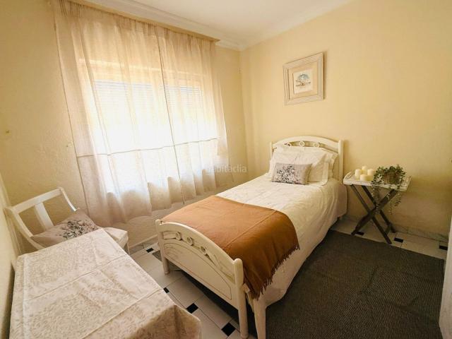 Chalet en venta en Fuengirola, Los Boliches. Chalet más apartamento en Los Boliches Las Salinas. Chalets.