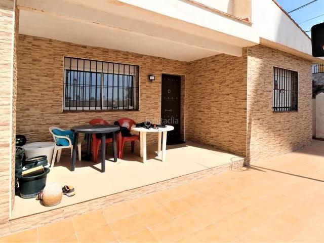 Chalet en venta en Fuengirola, Puerto Deportivo. VILLA 2ª LINEA DE PLAYA VISTA AL MAR DIVIDIDO 2 APARTAMENTOS CON LICENCIA VACACIONAL. Chalets.