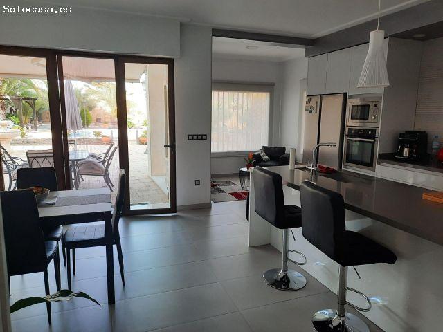 Chalet en Venta en Hondón de las Nieves, Alicante