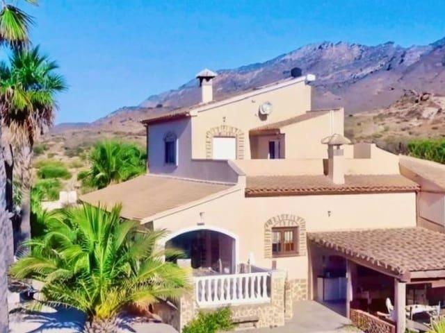 Chalet en venta en Hondón de las Nieves, Alicante