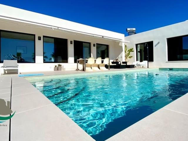 Chalet en venta en Hondón de las Nieves, Alicante