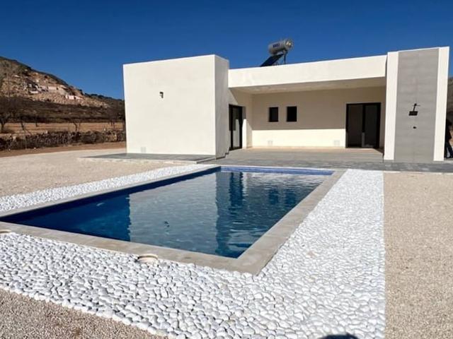 Chalet en venta en Hondón de las Nieves, Alicante