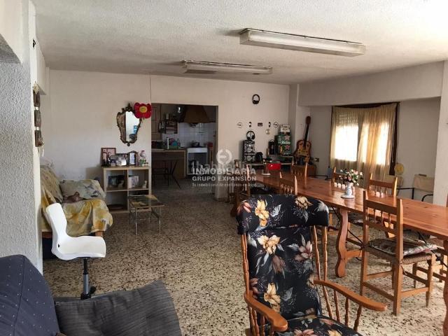 Chalet en venta en Hondón de las Nieves. Bonito Chalet en Hondón de las Nieves de 300 m2 con piscina muy bien situado. Chalets Hondón de las.