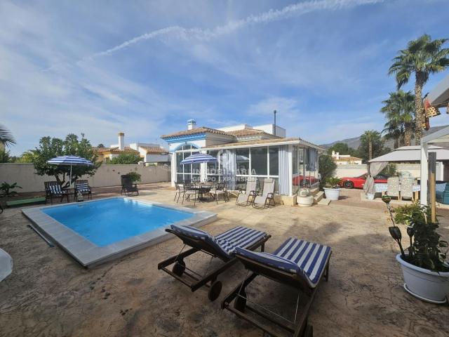 Chalet en venta en Hondón de las Nieves. Espectacular Chalet con Piscina en Hondón de las Nieves Urb La Montañosa muy bien situado. Chalets Hondón de las.