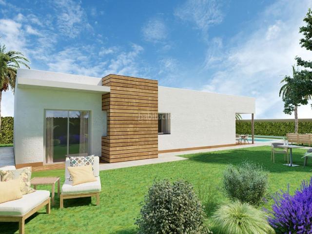 Chalet en venta en Hondón de las Nieves. Villa en una planta de 3 dormitorios con piscina privada en Hondón de las Nieves. Chalets Hondón de las.