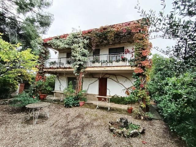 Chalet en venta en Hostalets de Pierola, Els, de 144 m² 3 habitaciones por 299.000