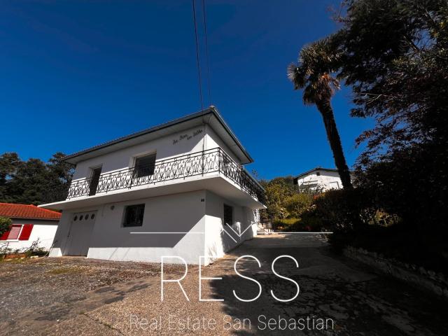 Chalet en venta en Hendaye. Chalets.