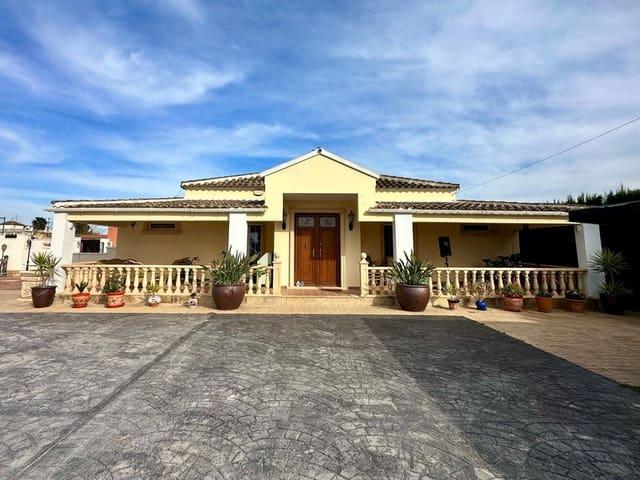 Chalet en venta en Heredades, Alicante