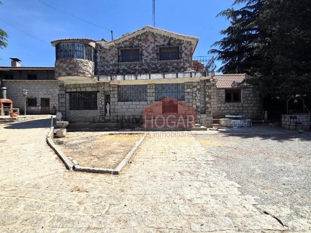 Chalet en venta en Herradón de Pinares Ávila