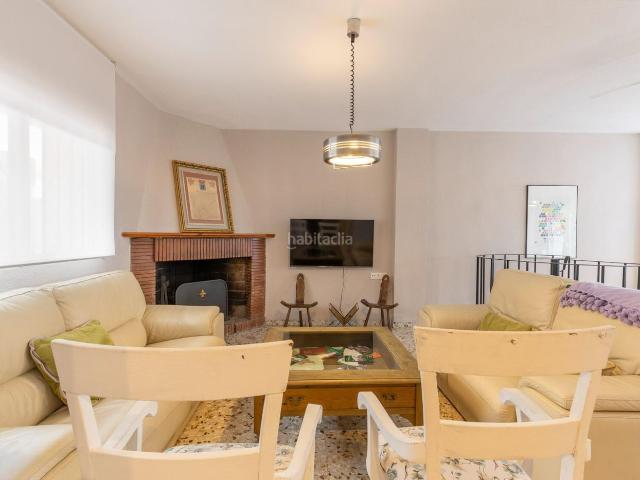 Chalet en venta en Huétor de Santillán. ESPECTACULAR CASA CON LICENCIA TURISTICA EN HUETOR SANTILLAN. Chalets Huétor de.