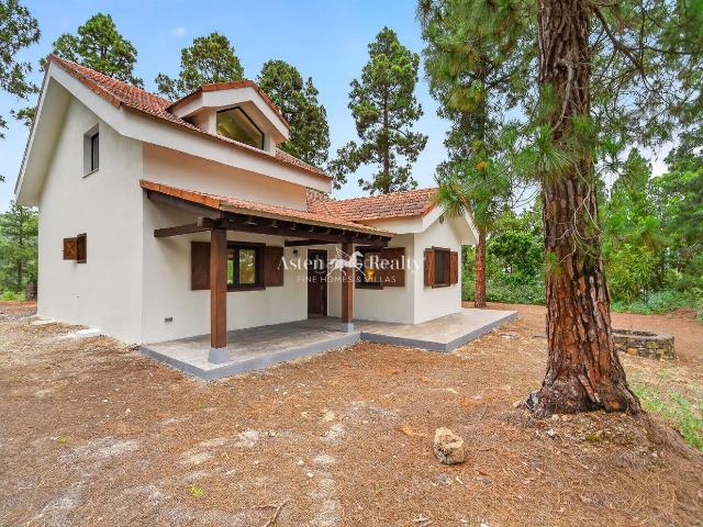 Chalet en venta en Icod de los Vinos, Santa Bárbara La Florida. Privacidad, naturaleza y diseño en Icod de los Vinos. Chalets Icod de los.
