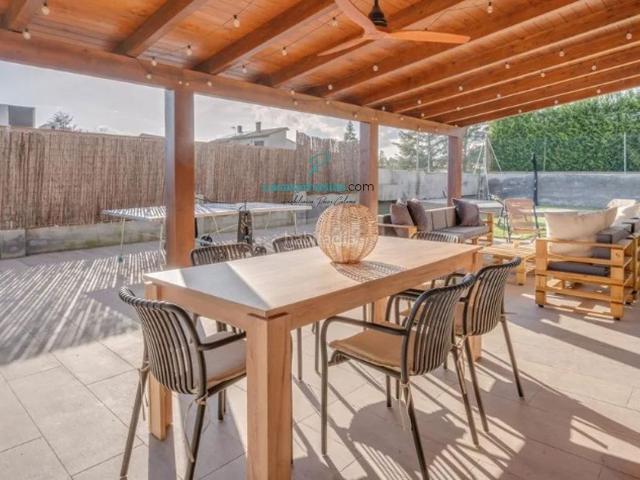 Chalet en venta en Igualada, Sesoliveres Pla de la Massa. Exclusiva vivienda a cuatro vientos en Sant Jaume de Sesoliveres Igualada. Chalets.