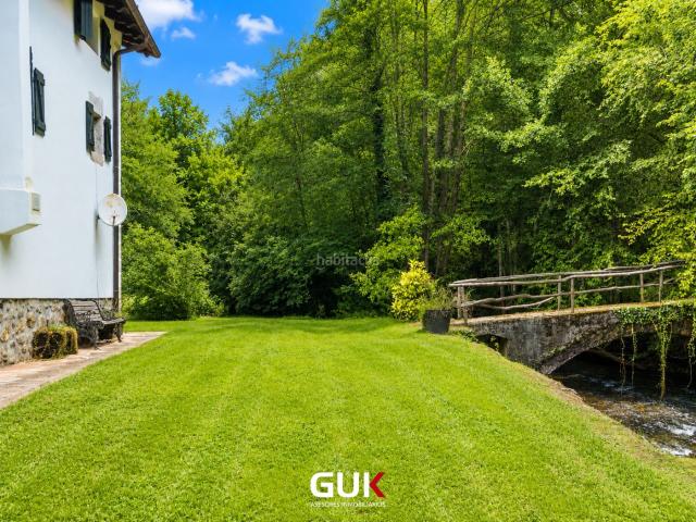 Chalet en venta en Igantzi. ESPECTACULAR PROPIEDAD. Chalets.