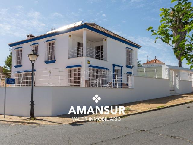Chalet en venta en Islantilla, Urbasur. EXCLUSIVA VILLA INDEPENDIENTE EN URBASUR, ISLACRISTINA. Chalets.