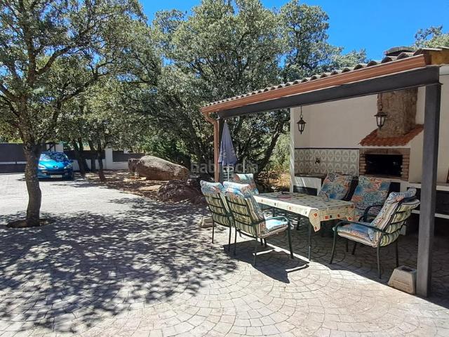 Chalet en venta en Ituero y Lama. Dos casas en una. Chalets Ituero y.