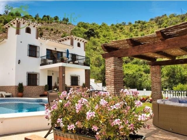 Chalet en venta en Iznate, Málaga Costa del Sol