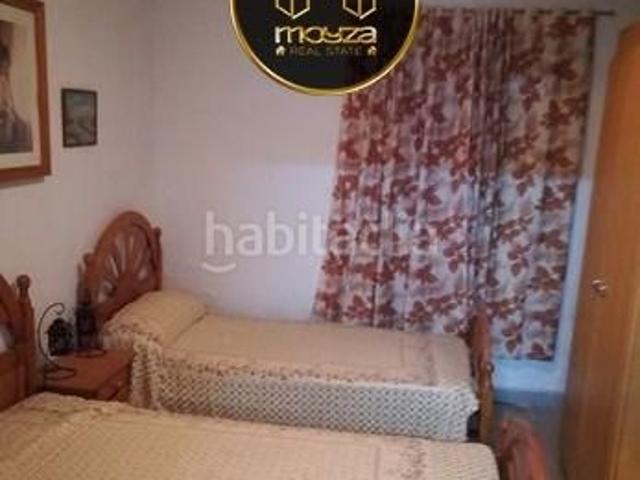 Chalet en venta en Jaén, Jabalcuz. Chalet en venta en Villares Los, 7 dormitorios. Chalets.