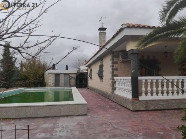 Chalet en venta en Jaén, Puente tablas