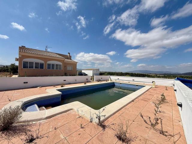 Chalet en venta en Jumilla. Hermosa villa en Cañada del Trigo. Chalets.