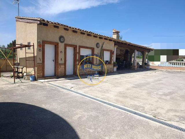 Chalet en venta en Ontinyent, Centro. CHALET DE LUJO EN ONTINYENT. Chalets.