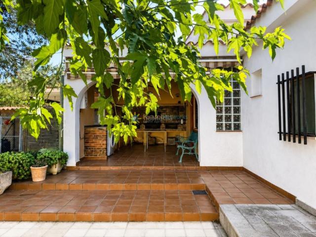 Chalet en venta en Ontinyent, Centro. Chalet situado en una tranquila zona de Ontinyent. Chalets.