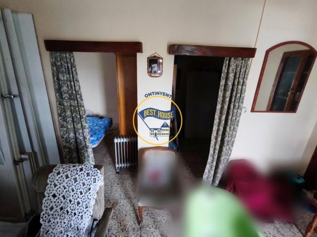 Chalet en venta en Ontinyent, El Pilar. OPORTUNIDAD EN EXCLUSIVA! Casita de 2 habitaciones con 1500m2 de terreno, muy cercana a Ontinyent. Chalets.