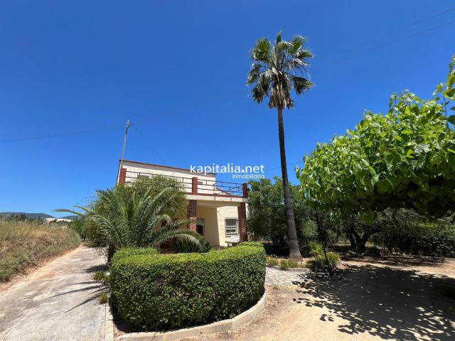 Chalet en venta en Ontinyent, El Pilar. Chalet a la venta en Ontinyent. Chalets.