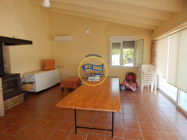Chalet en venta en Ontinyent, Sant Josep Zona Hospital. OPORTUNIDAD! ESPECTACULAR CHALET CON CASITA ACCESORIA, LISTO PARA ENTRAR A VIVIR. Chalets.