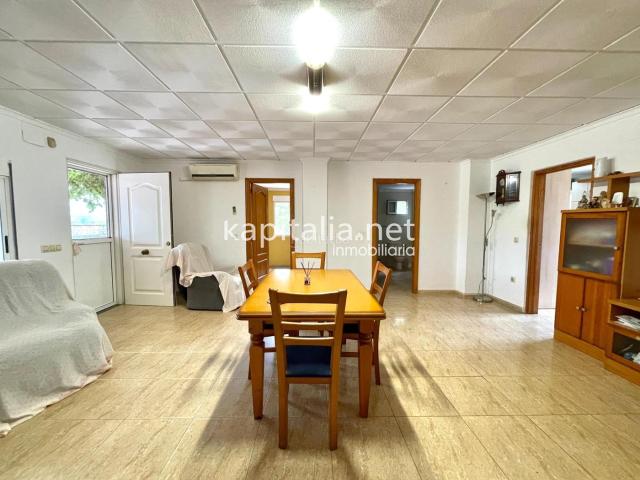Chalet en venta en Ontinyent, Santa Ana. Casa de campo a la venta en Ontinyent. Chalets.