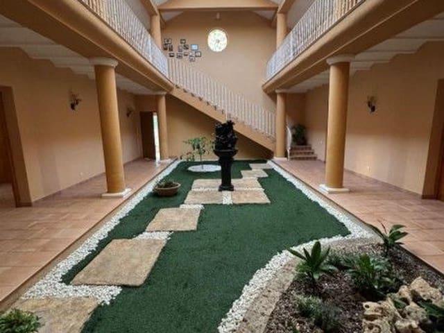 Chalet en venta en Ontinyent, Valencia